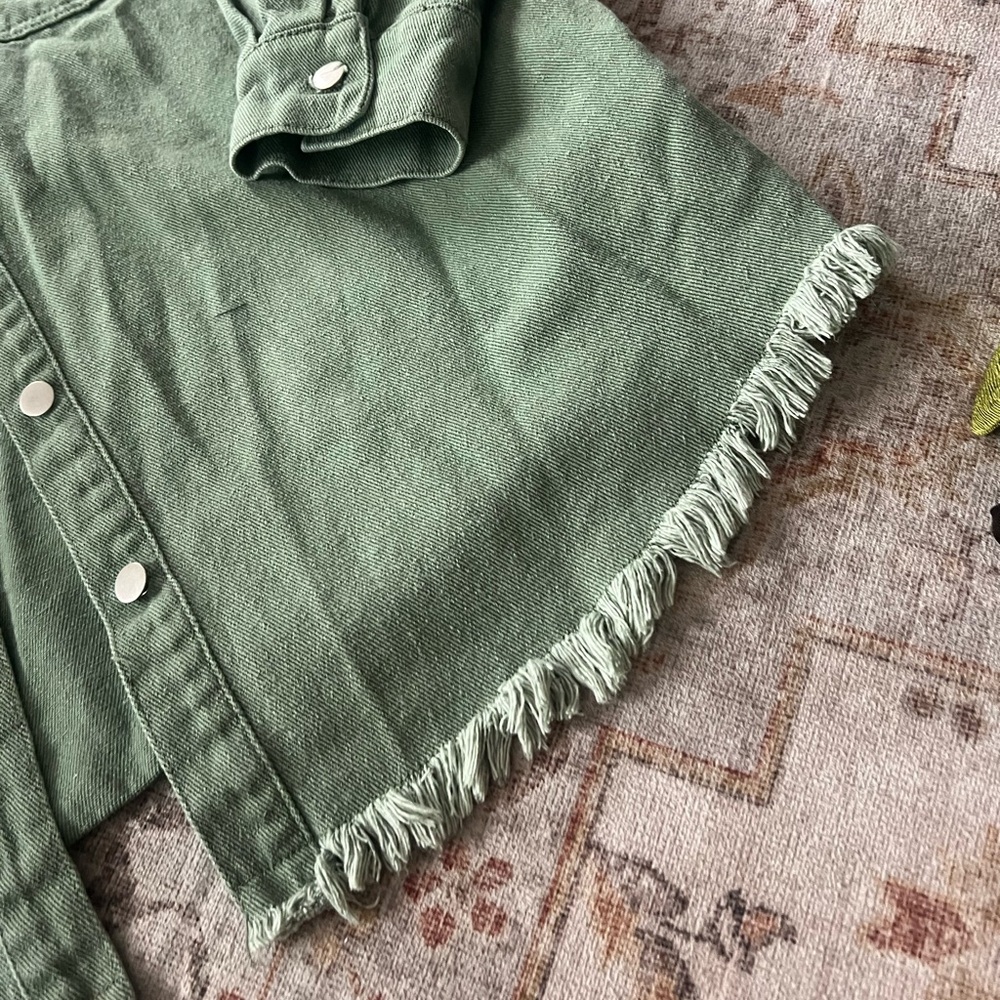 Green Button-Up Denim Shacket - Picture 3 of 5